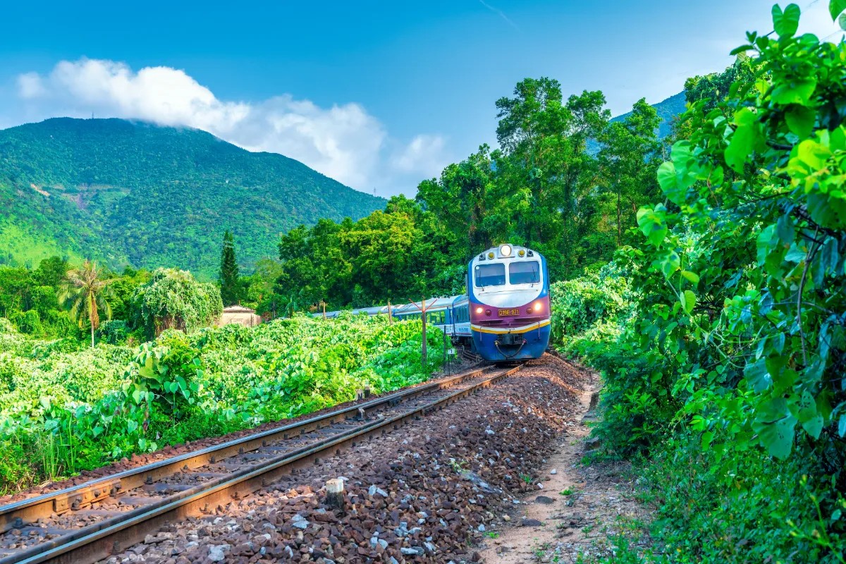 Hue to Da Nang train